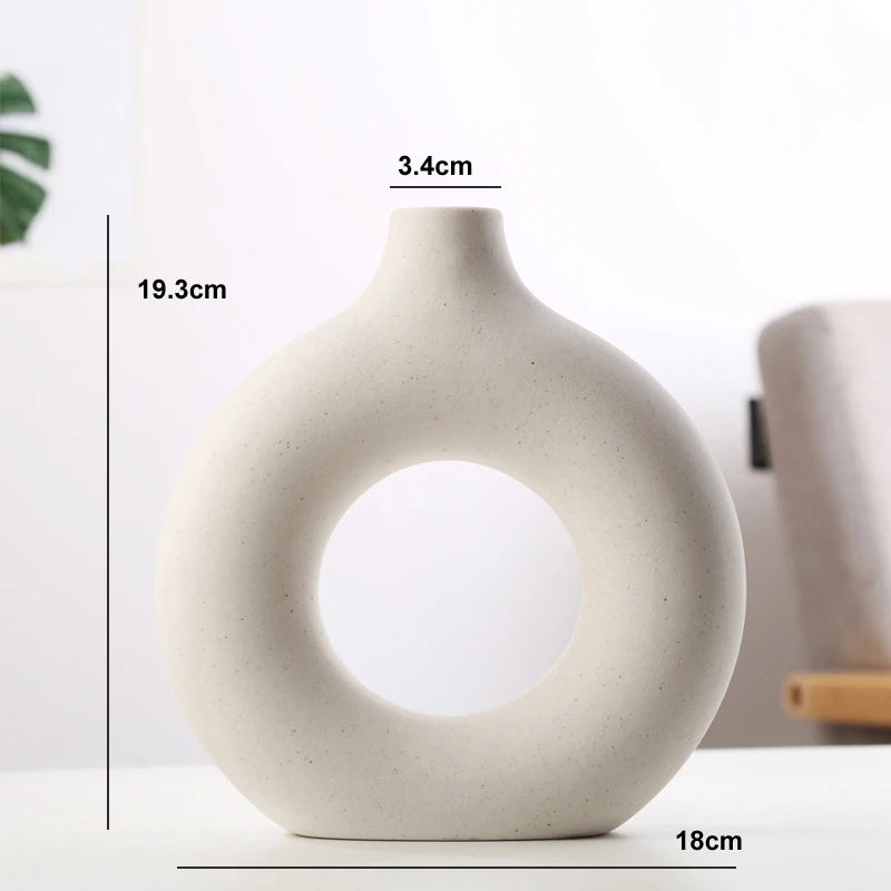 Vase Circular Hollow 
Ceramic Donuts Flower