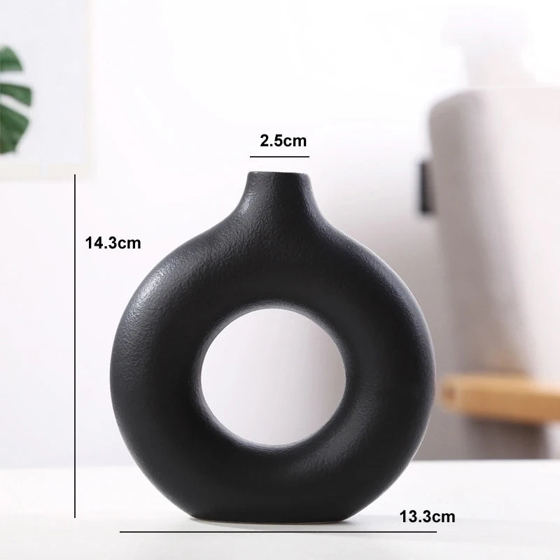 Vase Circular Hollow 
Ceramic Donuts Flower