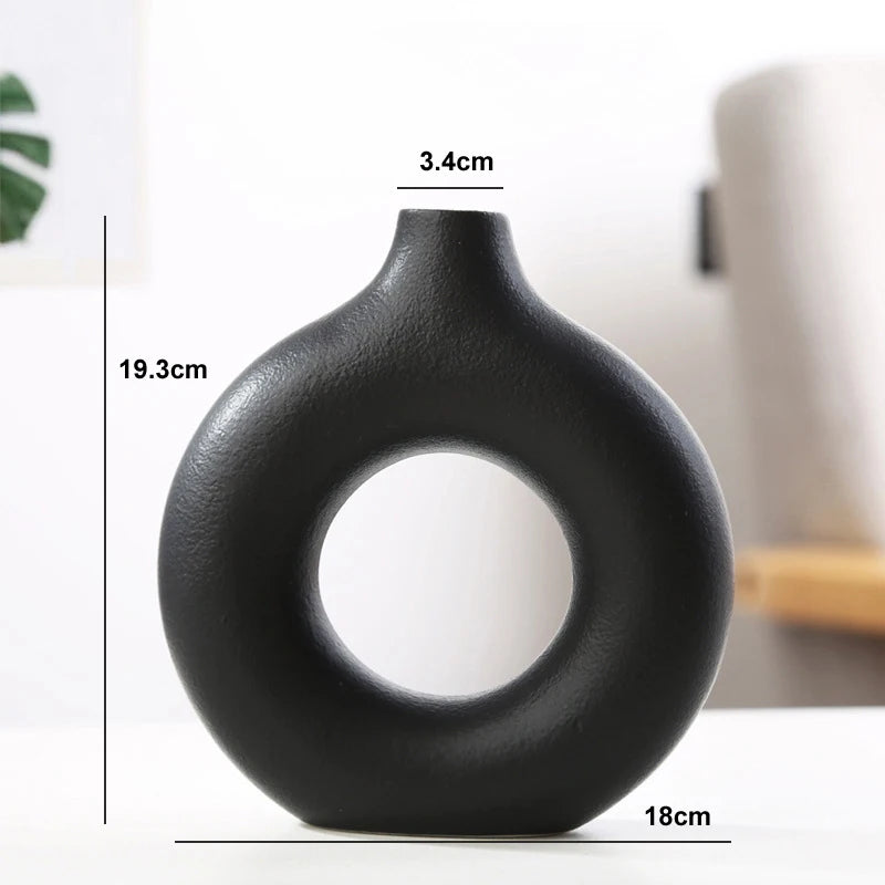 Vase Circular Hollow 
Ceramic Donuts Flower